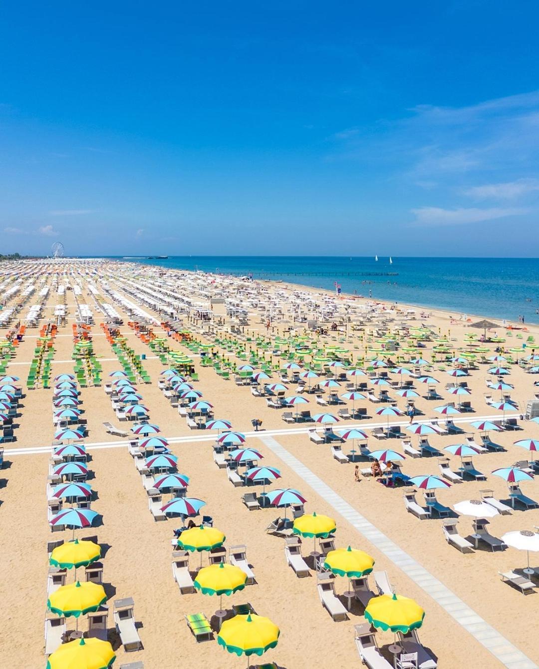 Hotel Kim Rimini Esterno foto