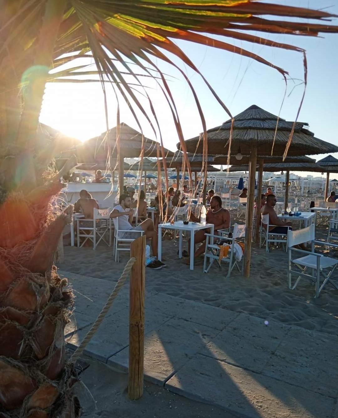 Hotel Kim Rimini Esterno foto