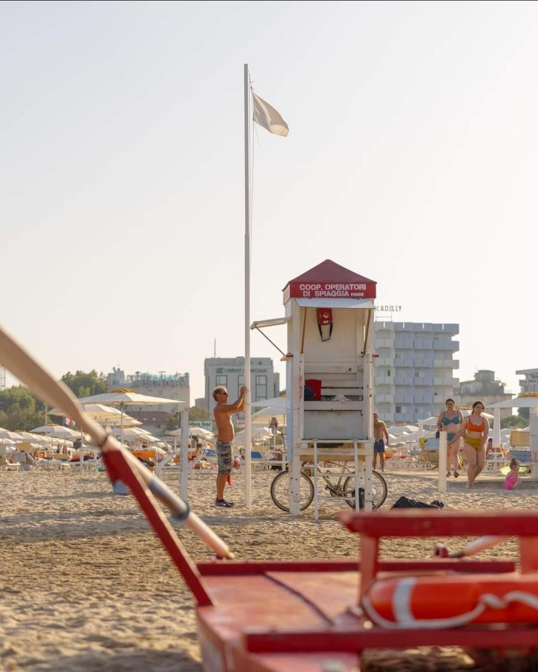 Hotel Kim Rimini Esterno foto